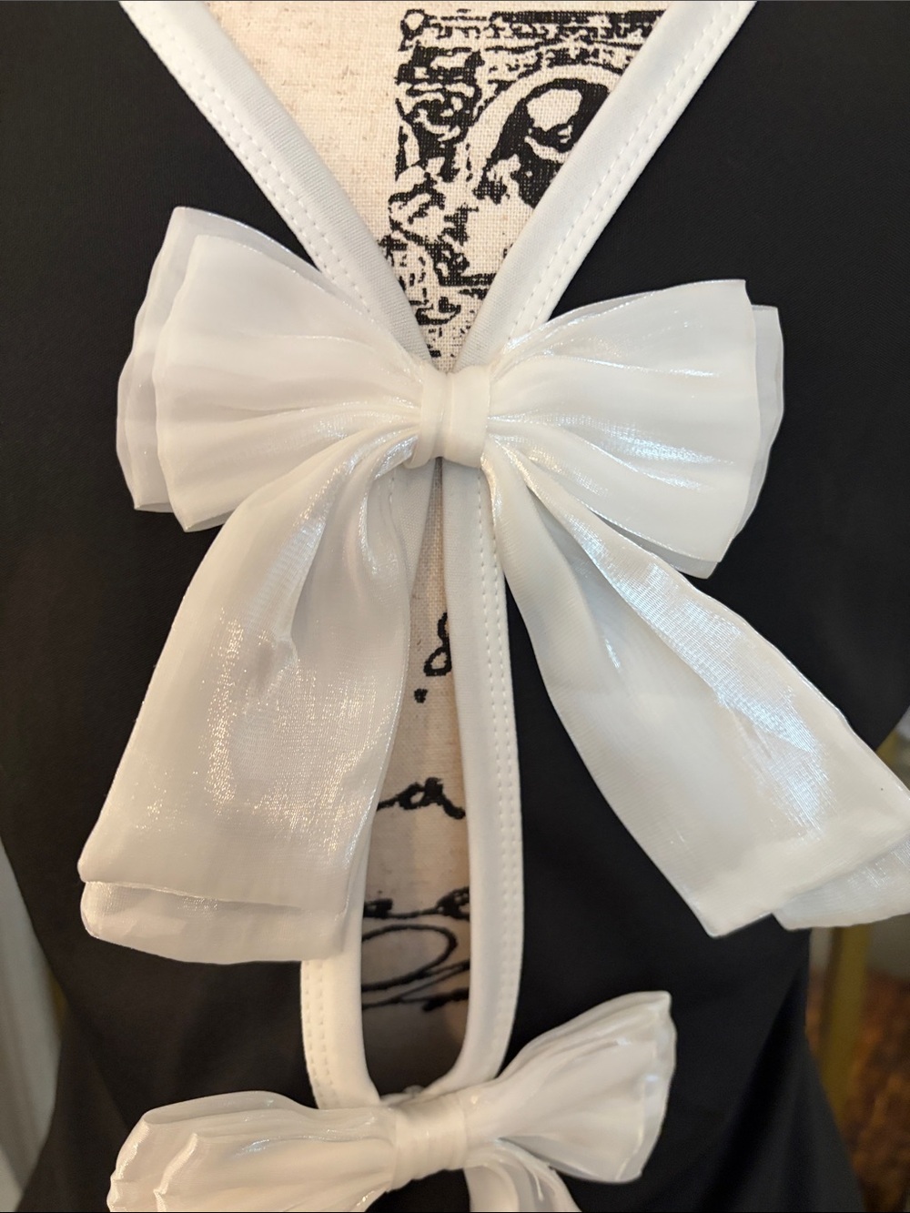 Black and White Bow-Back Women's Top - Picture 4 of 8